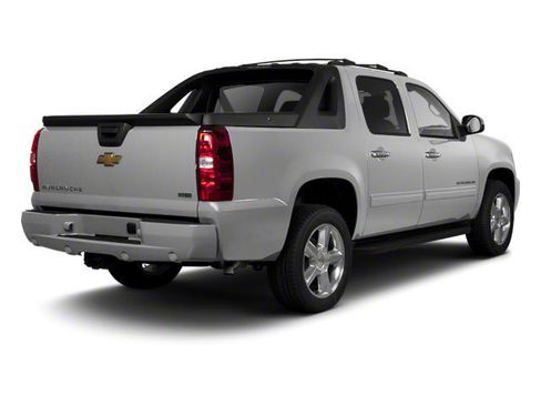 Used 2013 Chevrolet Avalanche LTZ AWD/4WD image 2