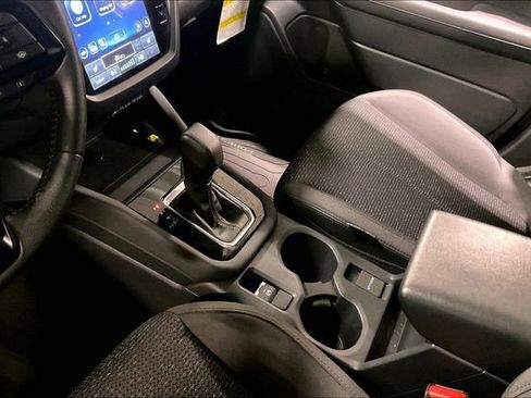 Used 2025 Subaru Forester Premium image 17