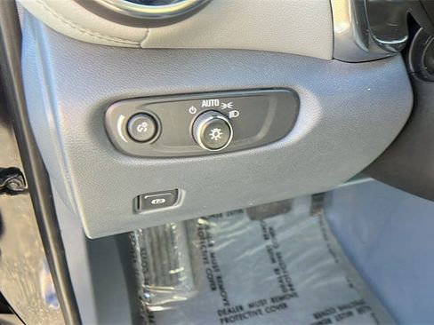 Certified 2020 Chevrolet Blazer LT image 23