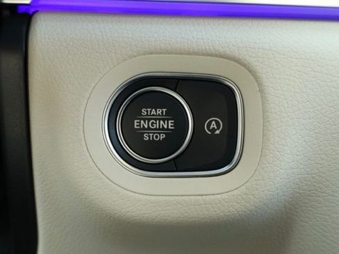 Used 2025 Mercedes-Benz GLE 350 4MATIC image 19