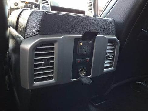 Used 2016 Ford F150 Platinum w/ Equipment Group 701A Luxury AWD/4WD image 24