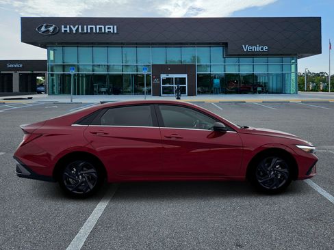 New 2026 Hyundai Elantra SEL Sport FWD image 28