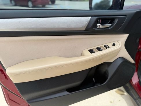 Used 2015 Subaru Outback 2.5i Premium image 9