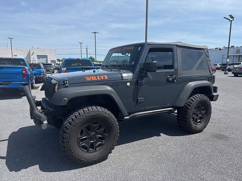 Used 2016 Jeep Wrangler Sport AWD/4WD image 2