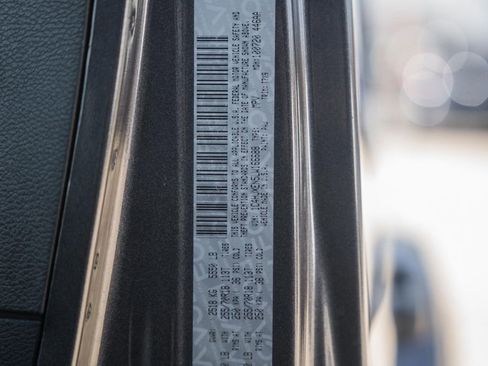 Used 2020 Jeep Wrangler Unlimited Sahara image 41