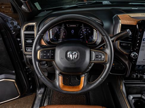 Used 2024 RAM 3500 Limited w/ Towing Technology Group image 18