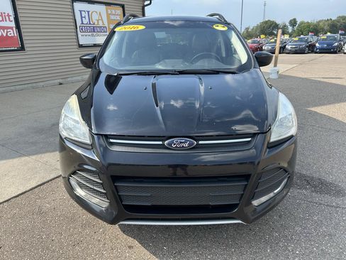 Used 2016 Ford Escape SE w/ SE Leather Comfort Package AWD/4WD image 2