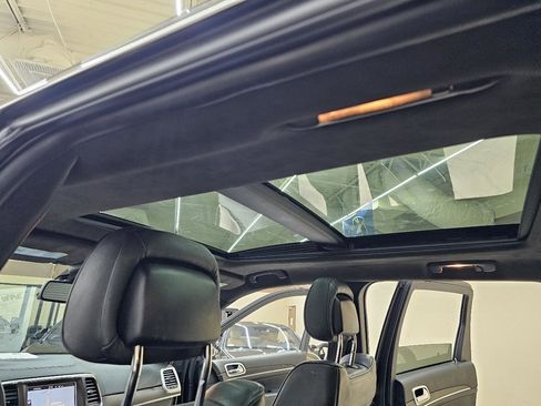 Used 2014 Jeep Grand Cherokee Summit image 38