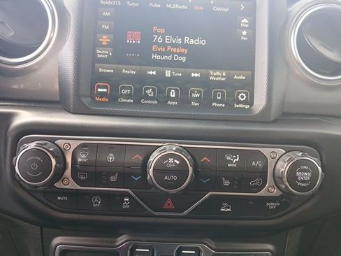 Certified 2022 Jeep Wrangler Unlimited Sahara w/ LED Lighting Group image 23