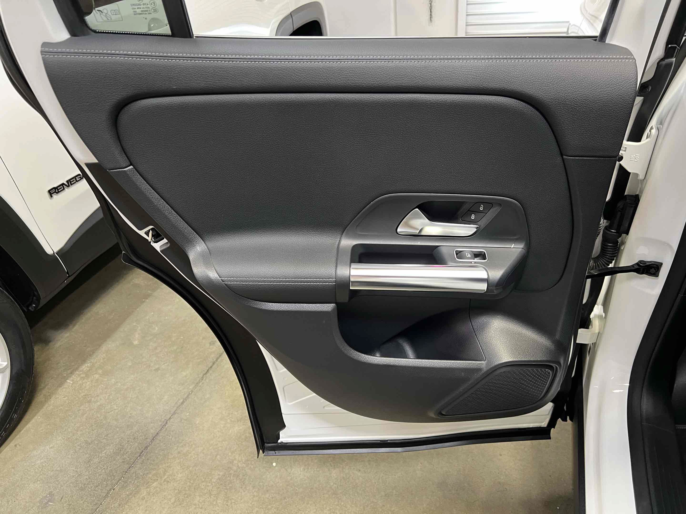 Used 2021 Mercedes-Benz GLA 250 4MATIC w/ Premium Package image 72