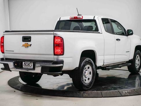 Used 2017 Chevrolet Colorado W/T image 3