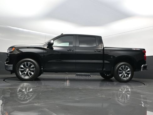 Used 2026 Chevrolet Silverado 1500 LT AWD/4WD image 37