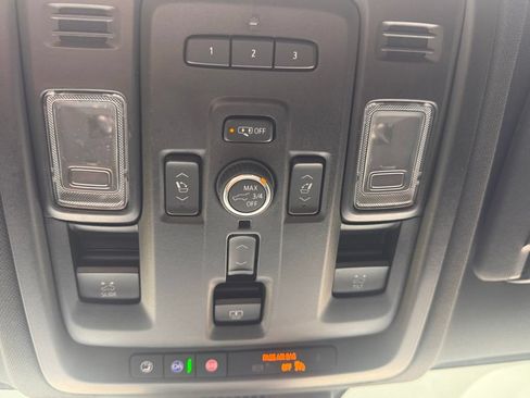 Used 2024 GMC Yukon XL AT4 w/ AT4 Premium Plus Package AWD/4WD image 37