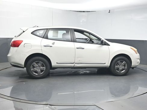 Used 2012 Nissan Rogue S image 8