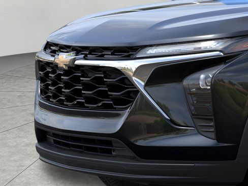 New 2026 Chevrolet Trax LS w/ LS Convenience Package FWD image 13