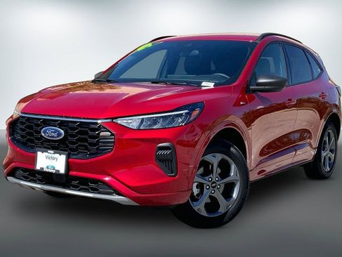 Used 2024 Ford Escape ST-Line w/ Tech Pack #1 AWD/4WD image 2
