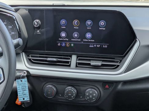 New 2026 Chevrolet Trax LS w/ LS Convenience Package FWD image 5