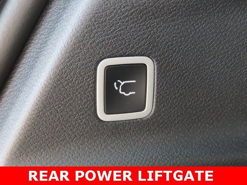 New 2026 Chrysler Pacifica Select image 28