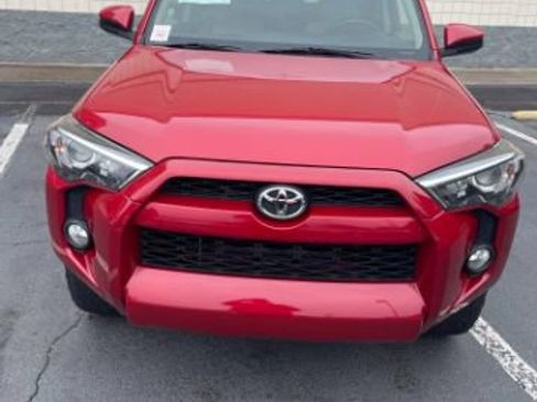 Used 2016 Toyota 4Runner SR5 image 7