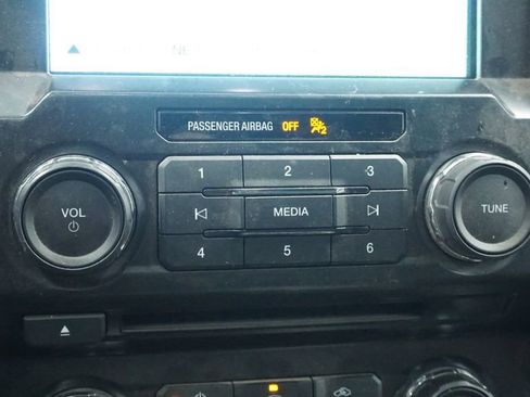 Used 2016 Ford F150 XLT w/ Equipment Group 302A Luxury image 31