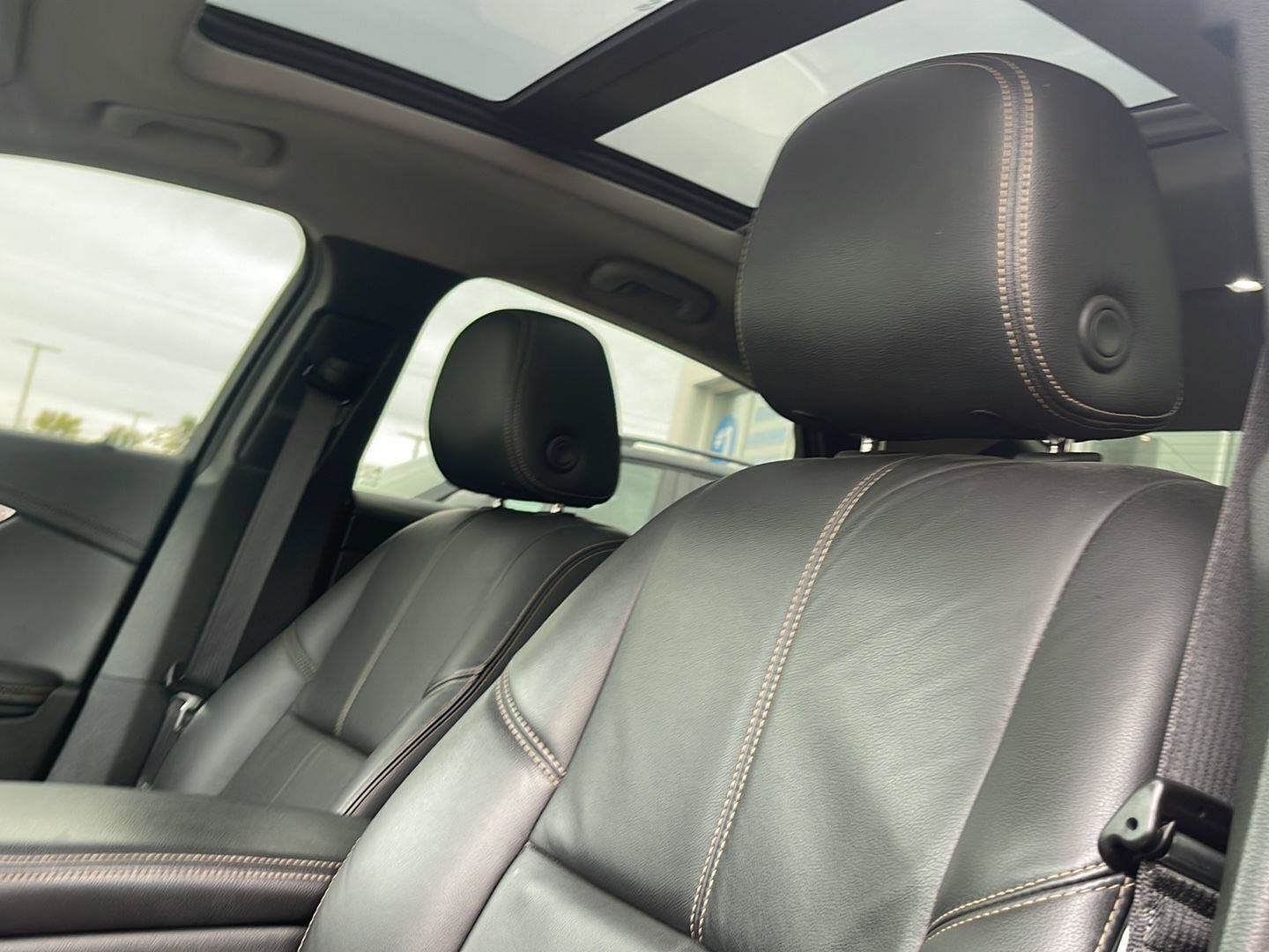 Used 2019 Chevrolet Impala LT w/ Sunroof and Spoiler Package FWD image 7