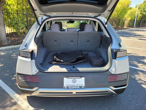 Used 2024 Hyundai Ioniq 5 SEL RWD image 27