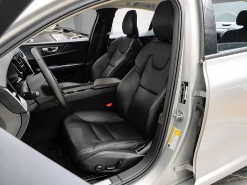 Used 2024 Volvo S60 B5 Core AWD/4WD image 33