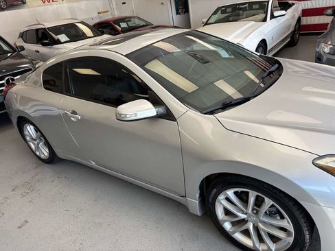 Used 2012 Nissan Altima 3.5 SR w/ Technology Pkg image 4