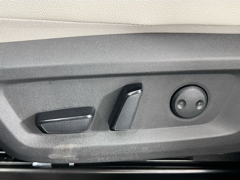 New 2025 Nissan Rogue SL w/ SL Premium Package image 4