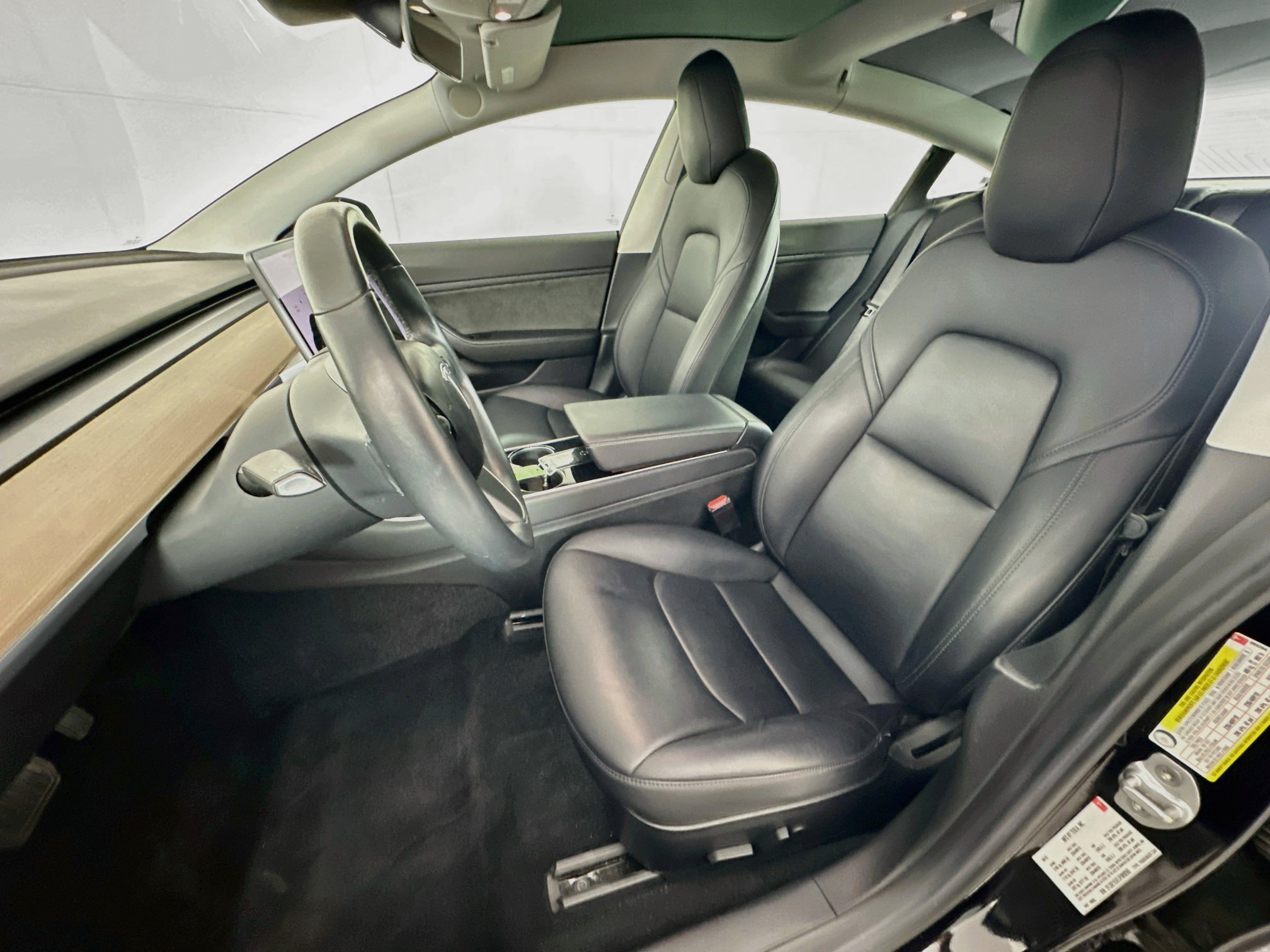 Used 2018 Tesla Model 3 Long Range RWD image 13