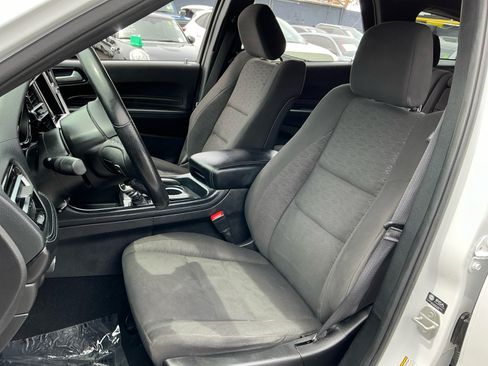 Used 2023 Dodge Durango SXT RWD image 18