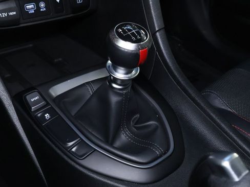 Used 2019 Hyundai Veloster Turbo R-Spec image 32