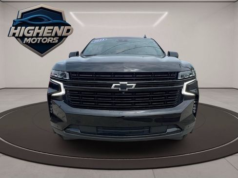 Used 2023 Chevrolet Suburban RST w/ Luxury Package AWD/4WD image 12