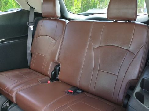 Used 2020 Buick Enclave Avenir w/ Avenir Technology Package FWD image 16