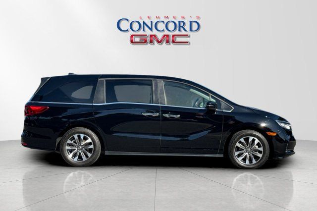 Used 2024 Honda Odyssey EX-L image 3