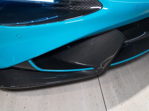 Used 2022 McLaren 765LT RWD image 17