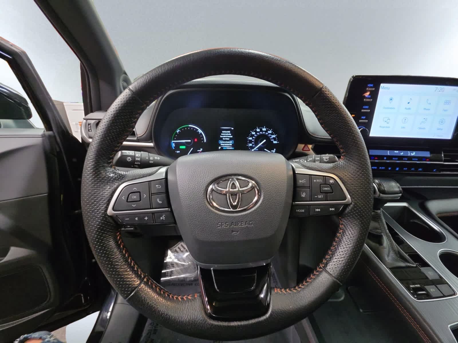 Used 2022 Toyota Sienna XSE w/ XSE Plus Package AWD/4WD image 17