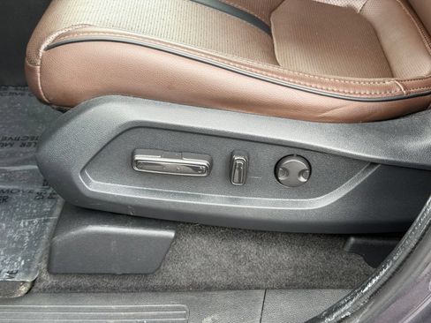 Used 2023 Honda Pilot Elite image 14