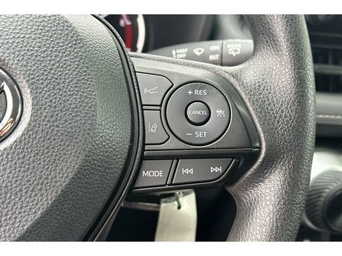 Used 2024 Toyota RAV4 LE AWD/4WD image 27
