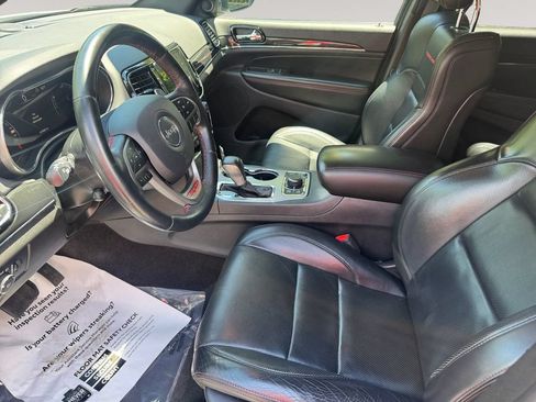 Used 2019 Jeep Grand Cherokee Trailhawk w/ Trailhawk Luxury Group AWD/4WD image 9