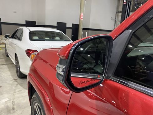 Used 2019 Toyota 4Runner Limited AWD/4WD image 18