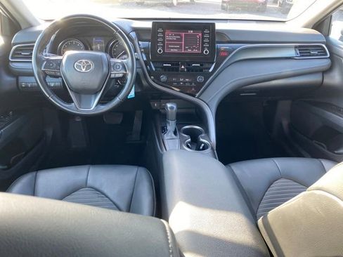 Used 2023 Toyota Camry SE image 6