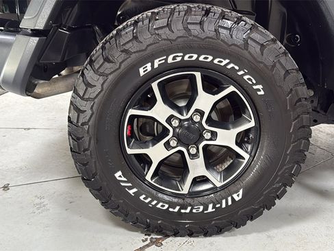 Used 2021 Jeep Wrangler Unlimited Rubicon w/ LED Lighting Group image 22