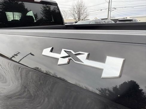 Used 2022 GMC Sierra 1500 Elevation image 17