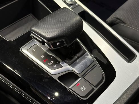 Used 2024 Audi Q5 e Prestige w/ Prestige Package AWD/4WD image 21
