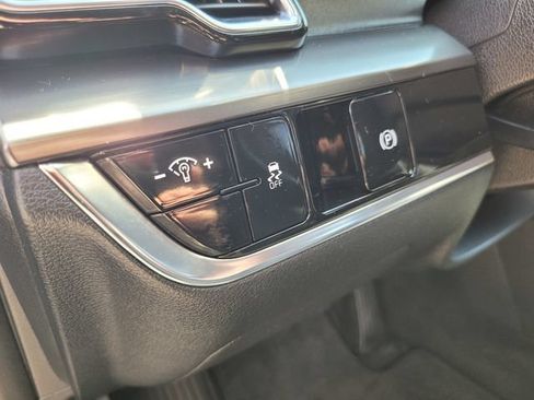 Used 2023 Kia Sportage EX FWD image 17