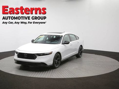 Used 2025 Honda Accord SE image 53