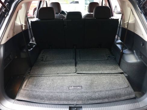 Used 2021 Volkswagen Tiguan S FWD image 14