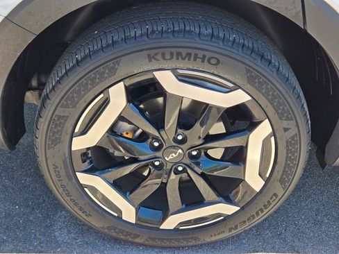 Used 2024 Kia Telluride S FWD image 10