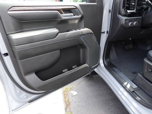 Used 2024 GMC Sierra 1500 Elevation AWD/4WD image 8